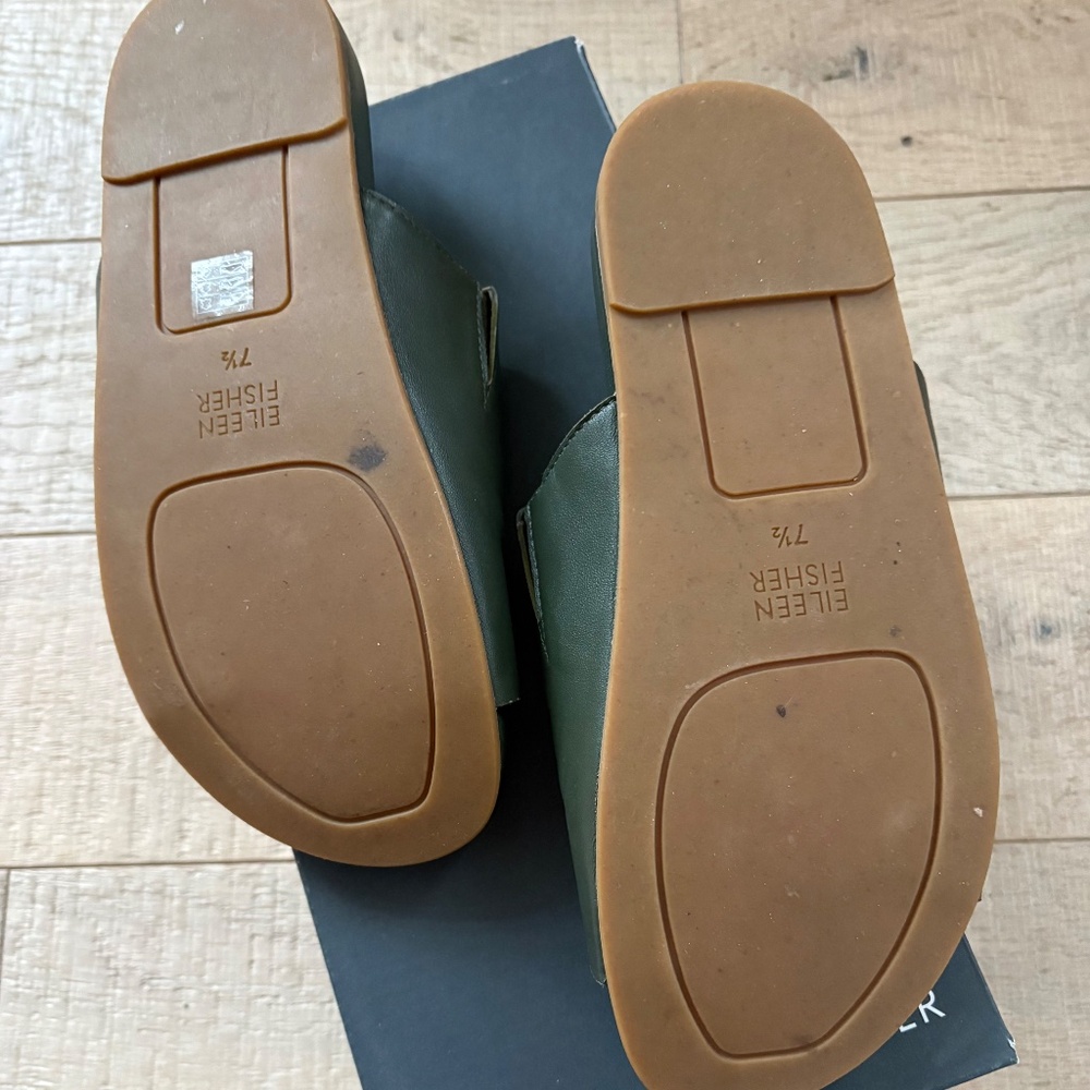 Eileen Fisher Olive Green Leather Slide Sandals - Picture 3 of 7